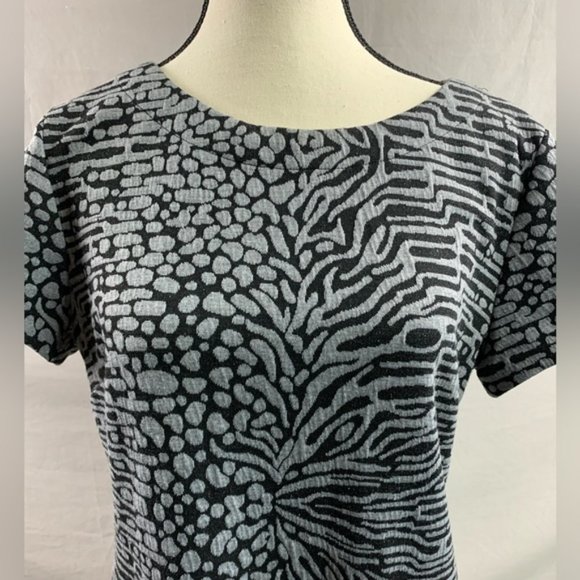Black And Gray Animal Print Top - Picture 2 of 6